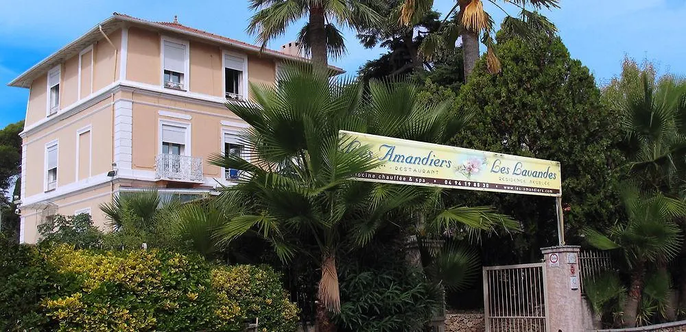 Hotel Et Studios Les Amandiers Saint-Raphael  Saint-Raphael (Var)