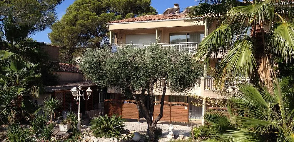 Hotel Et Studios Les Amandiers Saint-Raphael
