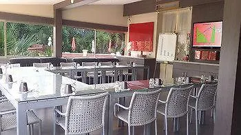Hotel Et Studios Les Amandiers Saint-Raphael  0*, Saint-Raphael (Var) France