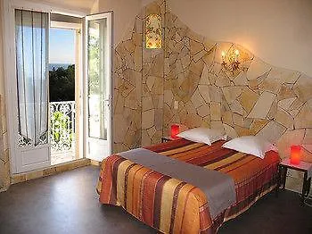 Hotel Et Studios Les Amandiers Saint-Raphael  0*, Saint-Raphael (Var)
