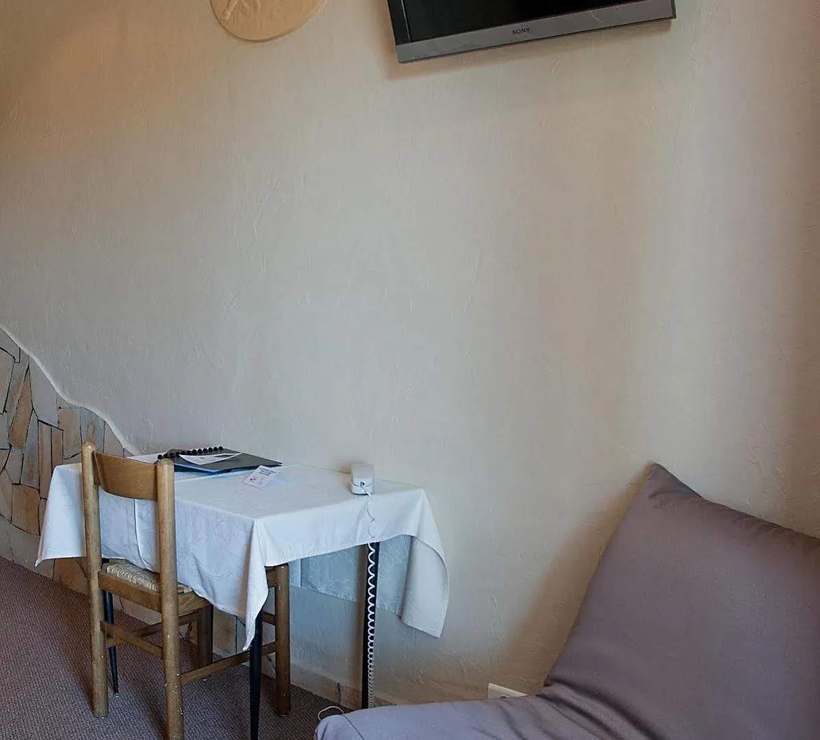 Hotel Et Studios Les Amandiers Saint-Raphael  0*, Saint-Raphael (Var) France