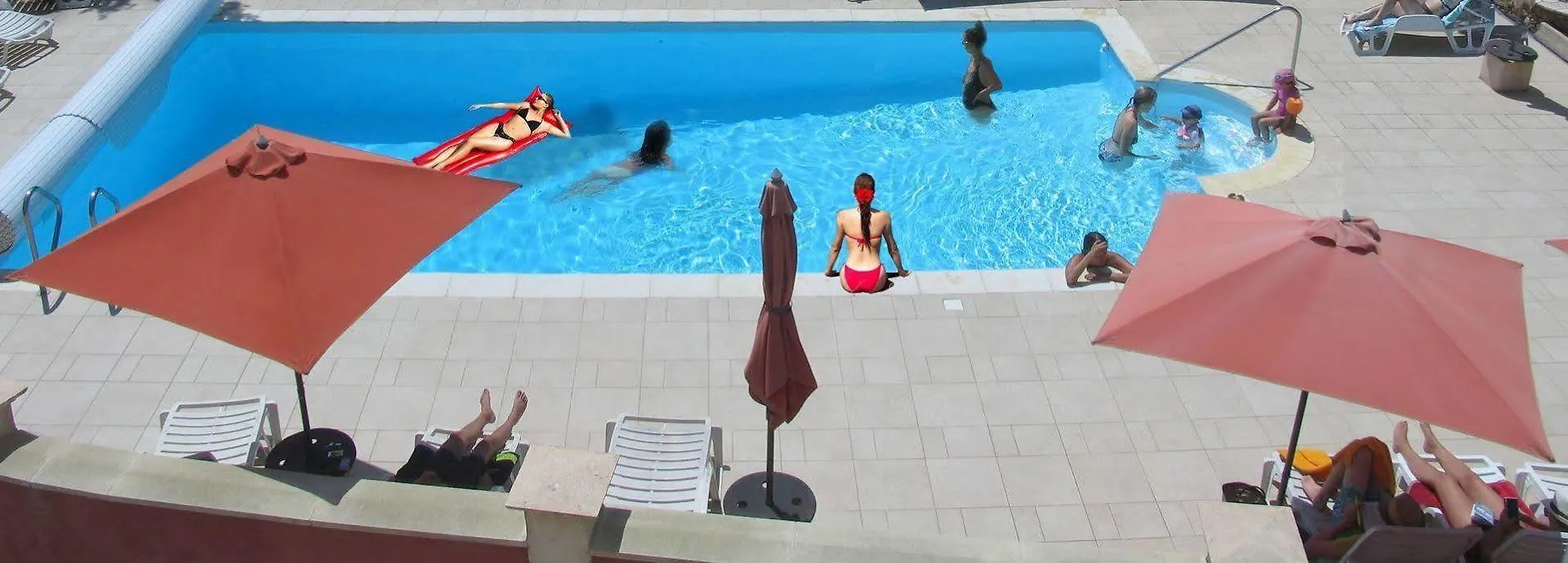 Hotel Et Studios Les Amandiers Saint-Raphael  France