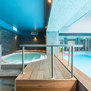 Brise De - Piscine Intérieure&extérieure Hotel